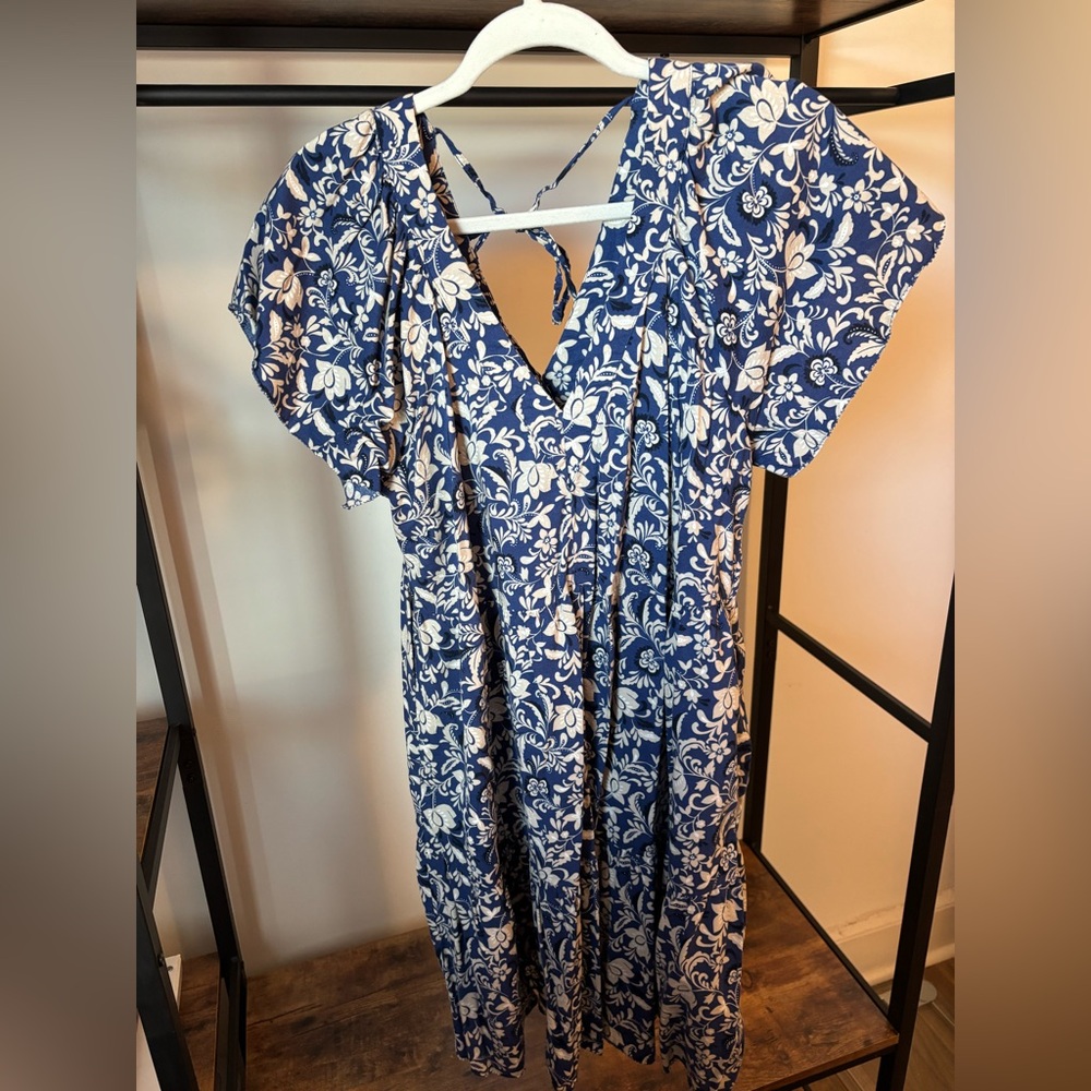 Old Navy Blue and White Floral Mini Dress